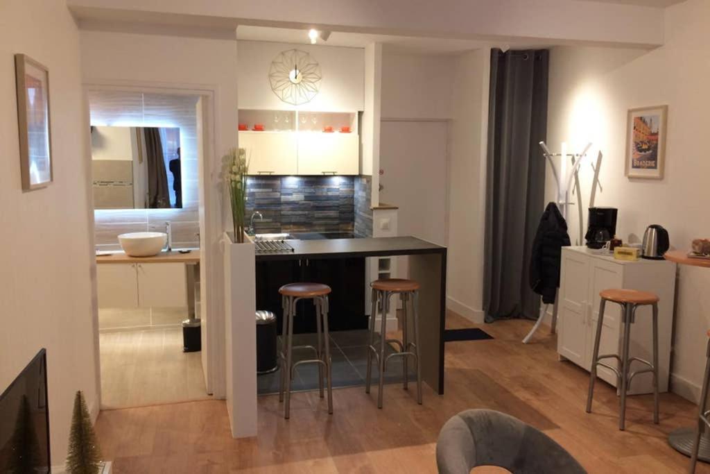 Appartement Grande Chaussee Lille Bagian luar foto